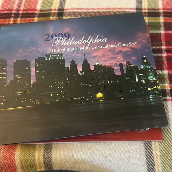 Denver and Philadelphia Uncirculated Coin Set 2009 - Picture 8 of 9
